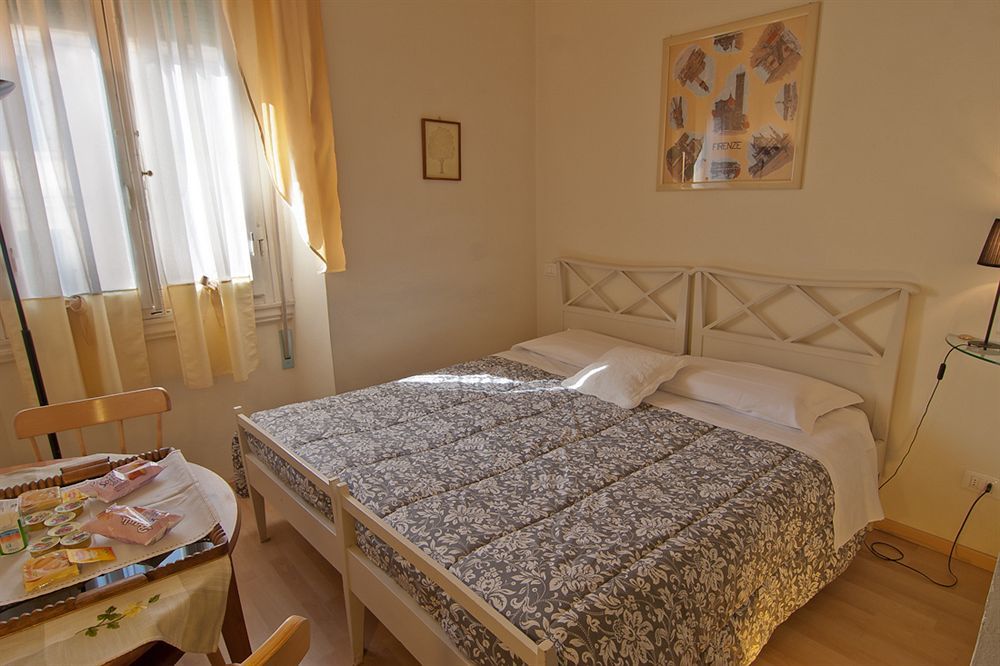 佛罗伦萨Bed&Bed Cassia住宿加早餐旅馆 外观 照片